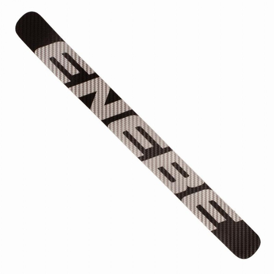 Protector Enebe Carbon Redondo Negro